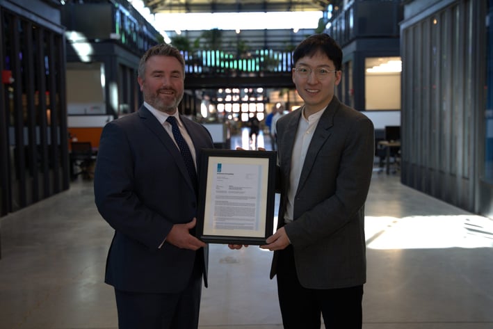 Amogy CEO Seonghoon Woo (right) with Chris Pfisterer (left), VP Commercial, Americas at Lloyd’s Register